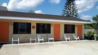 фото отеля Lazy Hours Motel On The Beach