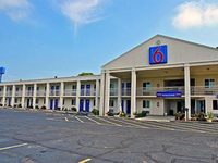 Motel 6 Martinsburg