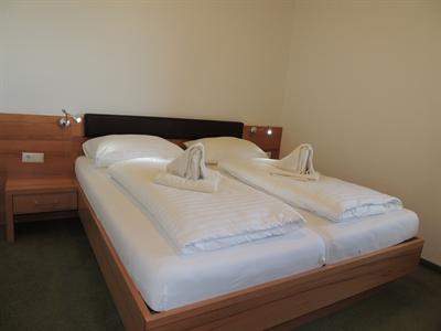 фото отеля Gasthof Bauer Ferienwohnung Mariapfarr
