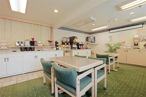 фото отеля Americas Best Value Inn Battle Mountain