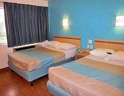 фото отеля Motel 6 Del Rio