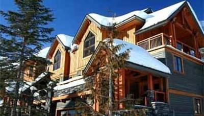 фото отеля Canadian Mountain Lodging at Kicking Horse Mountain Resort