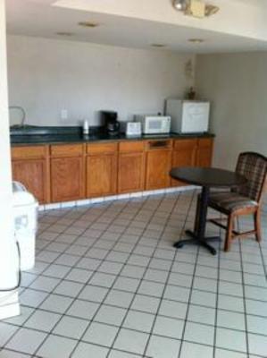 фото отеля Super 7 Motel Richmond (Kentucky)