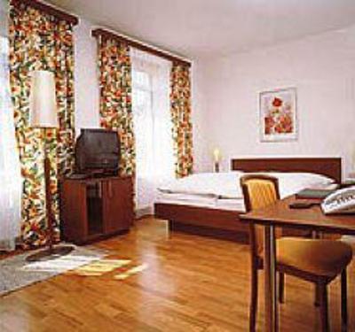 фото отеля Gasthof Post Hotel Frankenmarkt