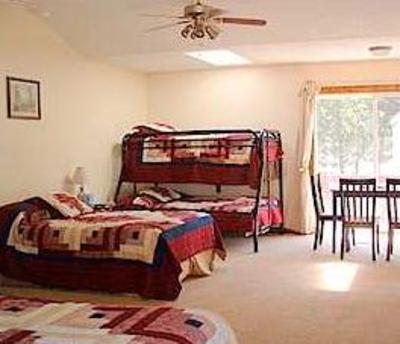 фото отеля Black Hills Inn & Suites