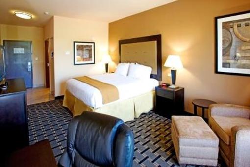 фото отеля Holiday Inn Express Hotel & Suites Beeville