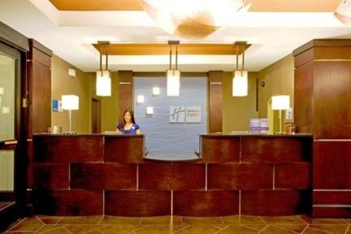 фото отеля Holiday Inn Express Hotel & Suites Beeville
