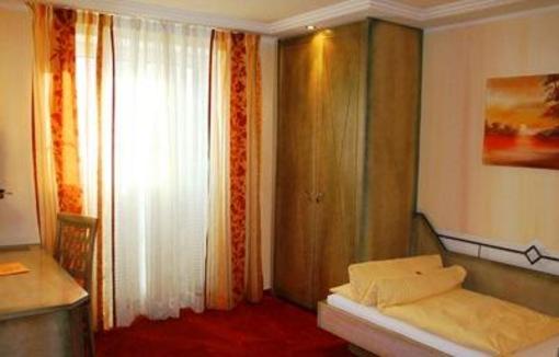 фото отеля Flair Hotel Zum Schwarzen Reiter