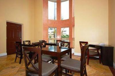 фото отеля BEST WESTERN Burbank Airport Inn