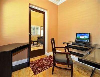 фото отеля BEST WESTERN Burbank Airport Inn