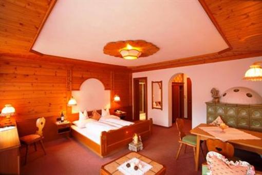 фото отеля Naturparkhotel Ober Lechtalerhof Holzgau