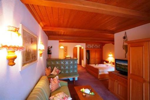 фото отеля Naturparkhotel Ober Lechtalerhof Holzgau