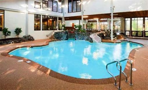 фото отеля The Summit Resort