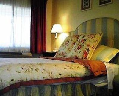 фото отеля River Park Inn Fresno