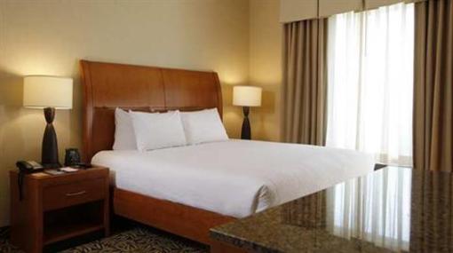 фото отеля Hilton Garden Inn Cedar Falls
