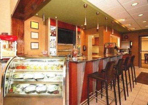 фото отеля Comfort Inn & Suites Brandywine Valley