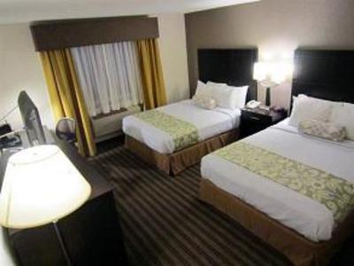 фото отеля Best Western Plus Newark Christiana Inn