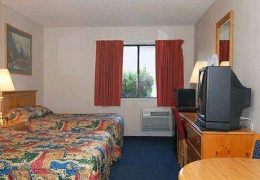 фото отеля Econo Lodge Inn & Suites Yuba City