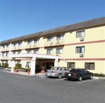 фото отеля Econo Lodge Inn & Suites Yuba City