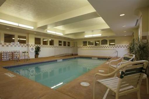 фото отеля Holiday Inn Express Hotel & Suites Cheney - University Area