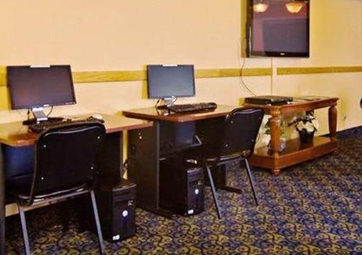 фото отеля Econo Lodge Inn & Suites Clinton (Oklahoma)