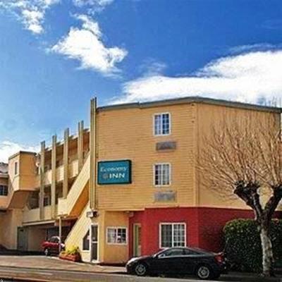 фото отеля Economy Inn Presidio
