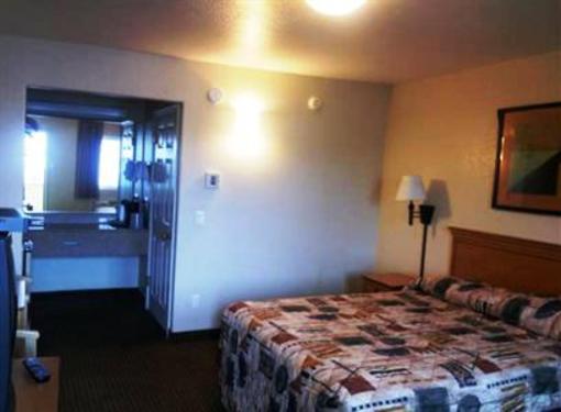 фото отеля Economy Inn Presidio