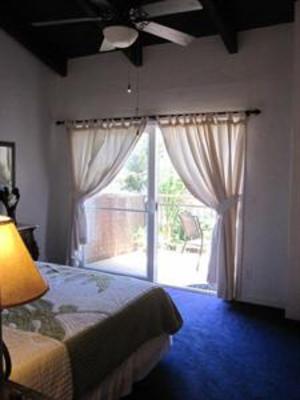 фото отеля Blue Tile Beach House