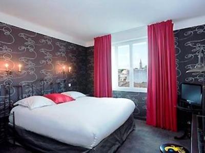 фото отеля Ibis Styles Niort Centre Grand Hotel