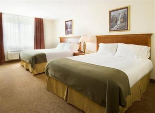 фото отеля Holiday Inn Express Adrian