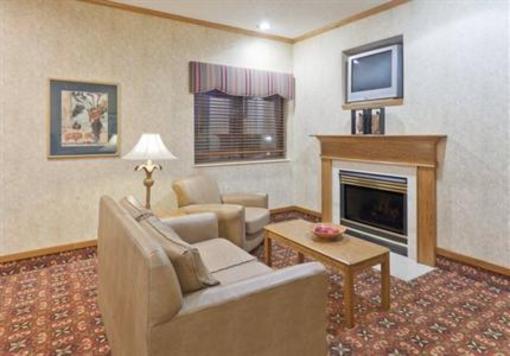 фото отеля Holiday Inn Express Adrian