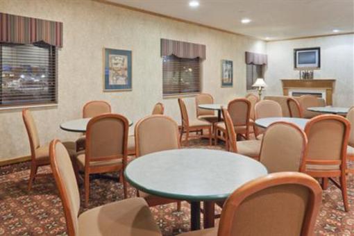 фото отеля Holiday Inn Express Adrian