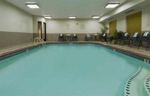 фото отеля Holiday Inn Express Adrian