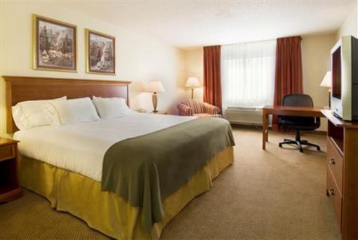 фото отеля Holiday Inn Express Adrian