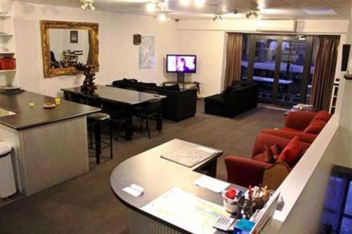 фото отеля Eagles Nest Backpackers
