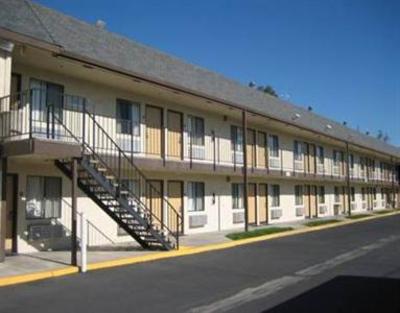 фото отеля Econo Lodge North Parkway Drive