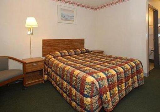 фото отеля Econo Lodge North Parkway Drive