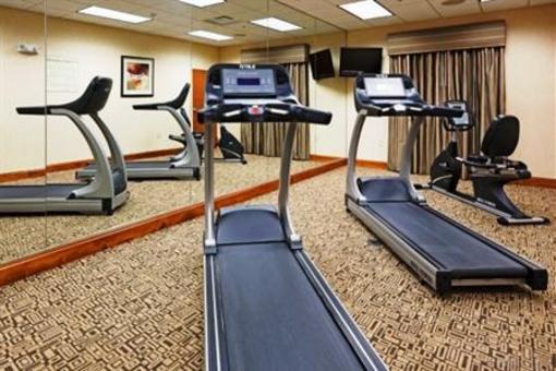 фото отеля Holiday Inn Express Hotel & Suites Phenix City-Fort Benning Area