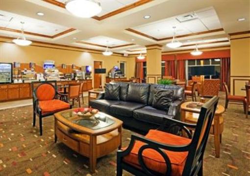 фото отеля Holiday Inn Express Hotel & Suites Phenix City-Fort Benning Area