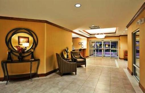фото отеля Holiday Inn Express Hotel & Suites Phenix City-Fort Benning Area