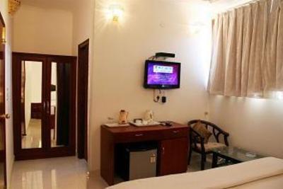 фото отеля Hotel Malik Continental