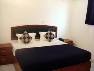 фото отеля Hotel Malik Continental