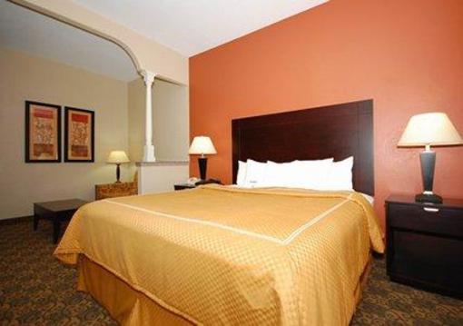 фото отеля Comfort Suites Westchase