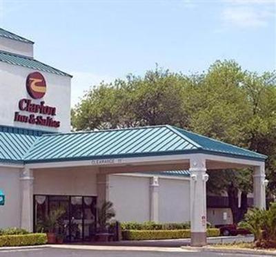 фото отеля Quality Inn & Suites Near Fort Sam Houston