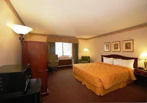фото отеля Comfort Inn and Suites Newark