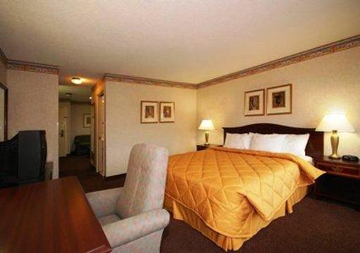 фото отеля Comfort Inn and Suites Newark