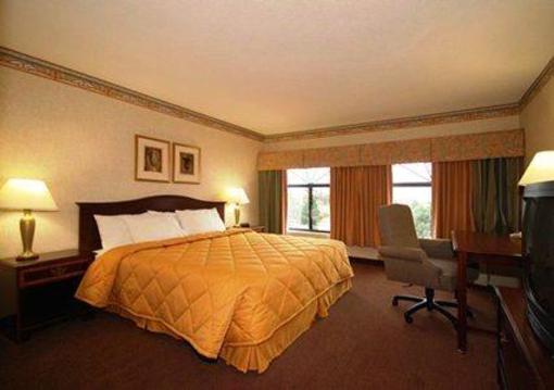 фото отеля Comfort Inn and Suites Newark