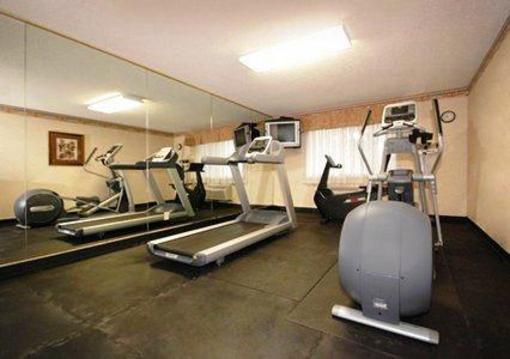 фото отеля Comfort Inn and Suites Newark