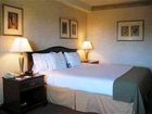 фото отеля Comfort Inn and Suites Newark