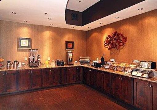 фото отеля Comfort Suites Near Northeast Mall Richland Hills